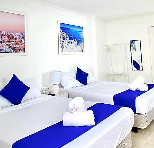 Rockwalled By Hiverooms Hotel 3*