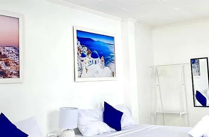 Rockwalled By Hiverooms Hotel